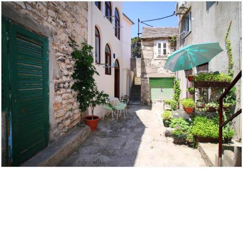 Apartment Josip