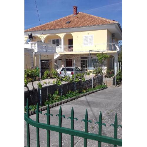Apartment Kukljica 8277b