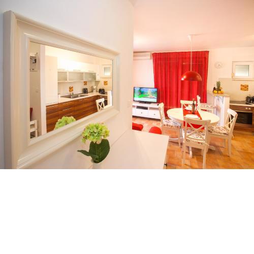 Apartment Lyra