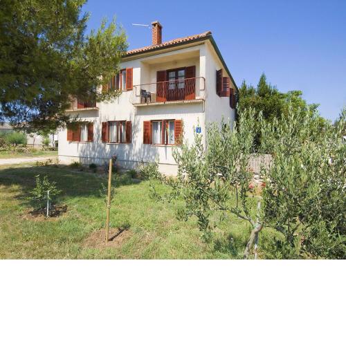Apartment Mirko - 100m from the sea