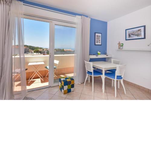 Apartment Mirna