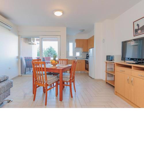 Apartment Mlasina-2 by Interhome