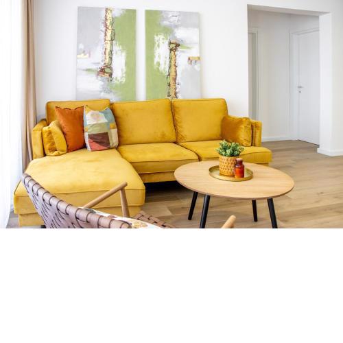 Apartment MOLO with a terrace, garden and a heated pool