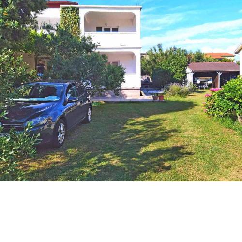 Apartment Neda M