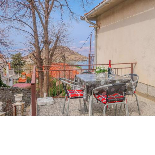 Apartment Nena by Interhome