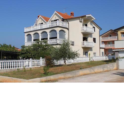 Apartment Novigrad 7037b