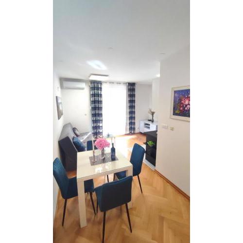 APARTMENT PAOLO by the beach Znjan