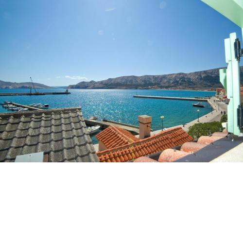 Apartment Sanjin with Sea View