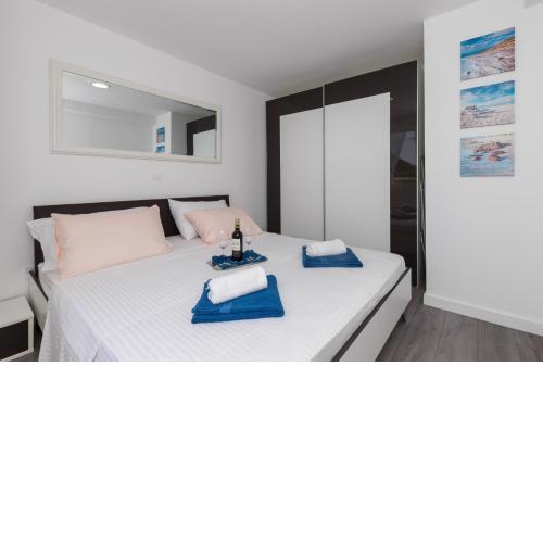 Apartment Semi