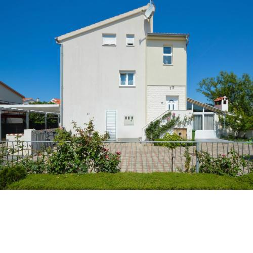 Apartment Sun seeker-1 by Interhome