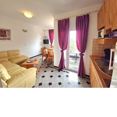 Apartment Tomić 3 Makarska