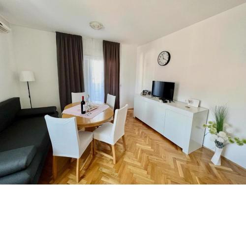Apartment Troisa