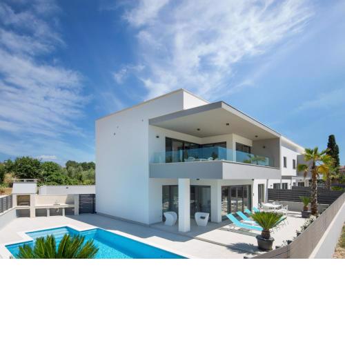 Apartment Villa Fasana by Interhome