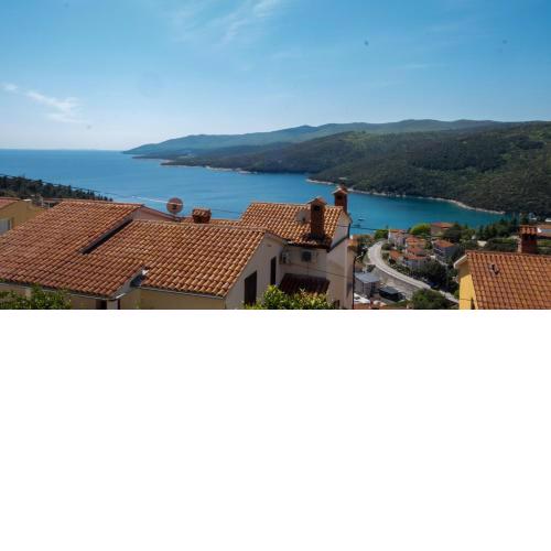 Apartment with beautiful sea view
