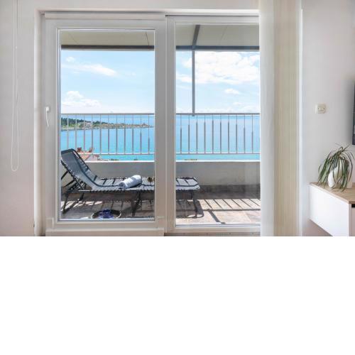 Apartments 30 m from Beach,Makarska