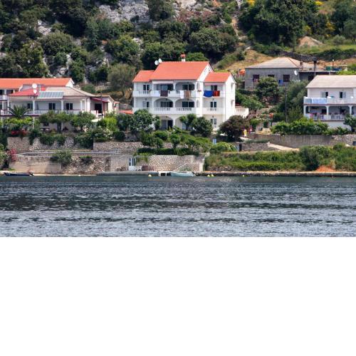 Apartments and rooms by the sea Supetarska Draga - Gornja, Rab - 11579