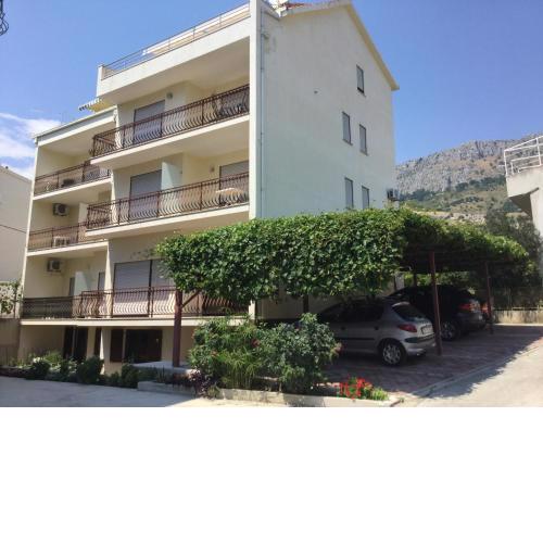 Apartments and Rooms Mamić