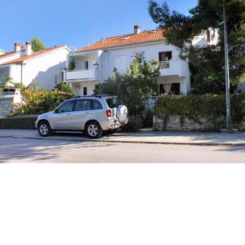 Apartments and rooms with parking space Korcula - 4399