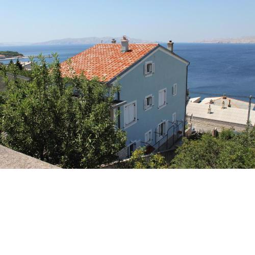 Apartments and rooms with WiFi Senj - 5560