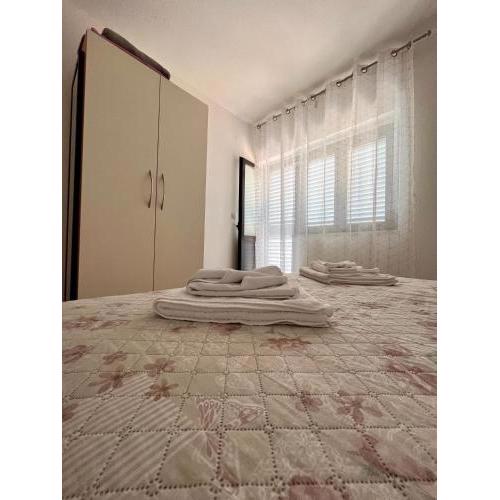 Apartments Aniko Šarić