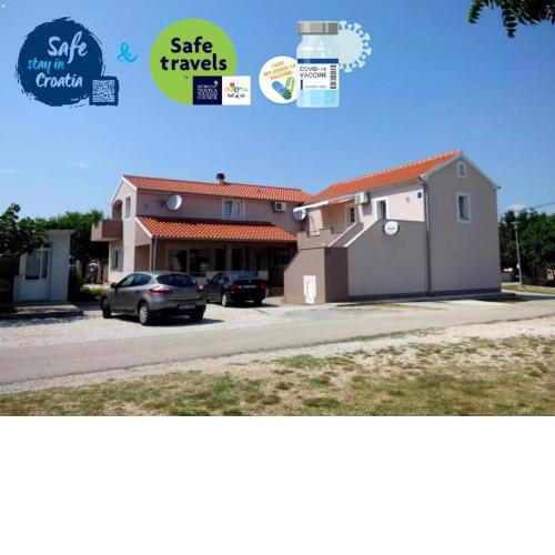 Apartments Branko Nin