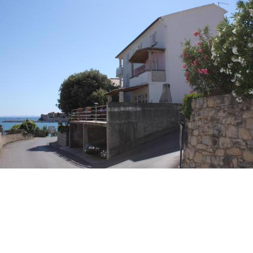 Apartments by the sea Banjol, Rab - 4952