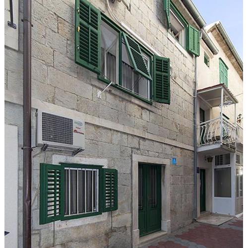 Apartments by the sea Baska Voda, Makarska - 12209