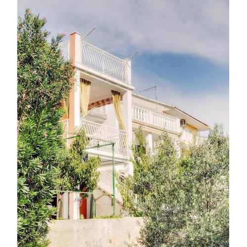 Apartments by the sea Grebastica, Sibenik - 12588