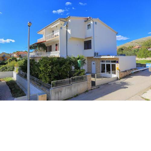 Apartments by the sea Grebastica, Sibenik - 471