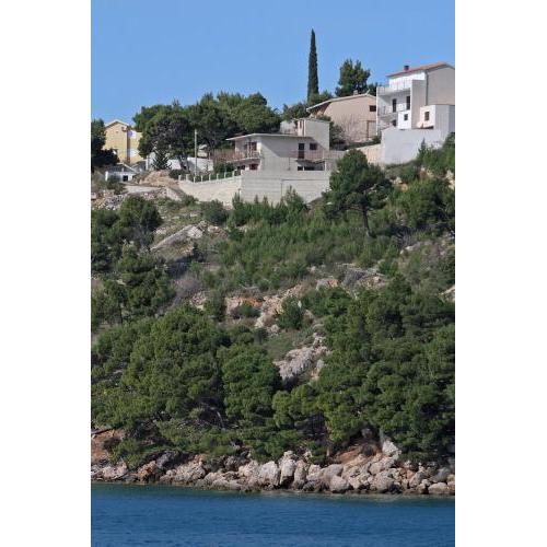 Apartments by the sea Nemira, Omis - 4834