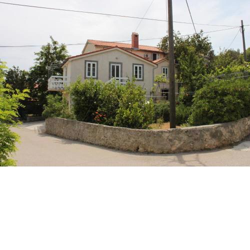 Apartments by the sea Nerezine, Losinj - 3479