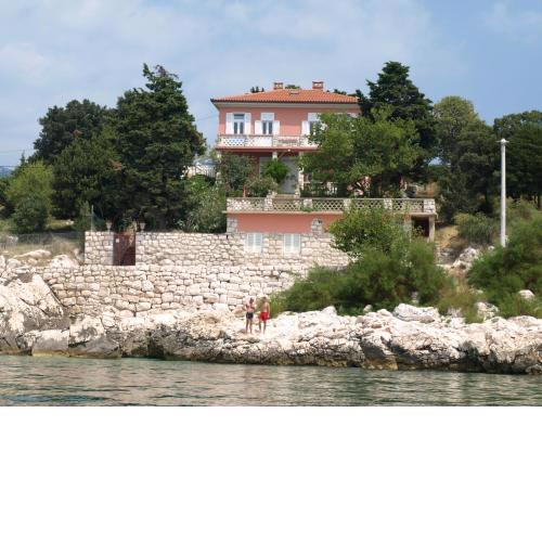 Apartments by the sea Novi Vinodolski - 12322
