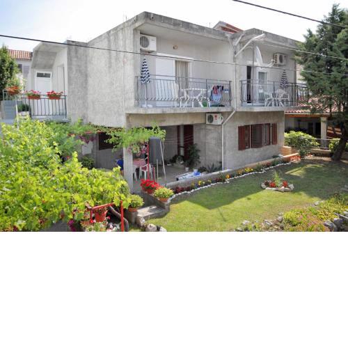 Apartments by the sea Novi Vinodolski - 5591