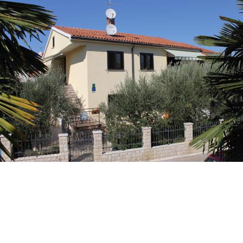 Apartments by the sea Novigrad - 6979
