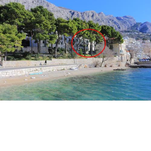Apartments by the sea Omis - 2806