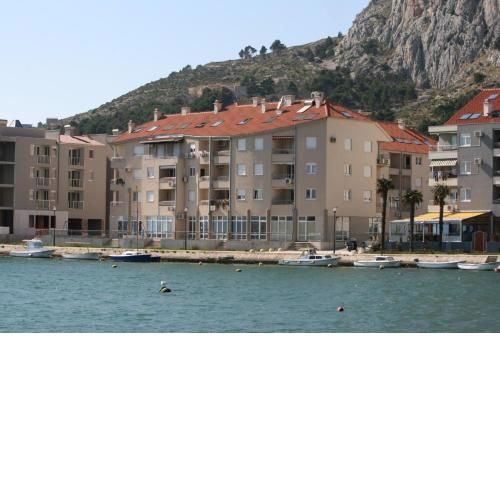 Apartments by the sea Omis - 7577