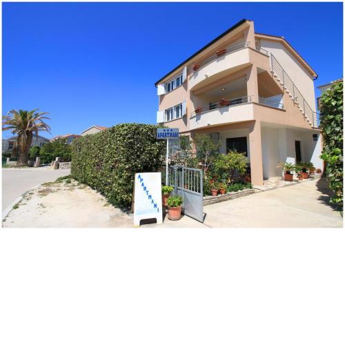Apartments by the sea Rogoznica - 1089