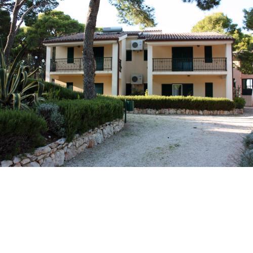 Apartments by the sea Rogoznica - 3197
