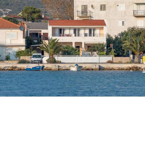 Apartments by the sea Rogoznica - 7558