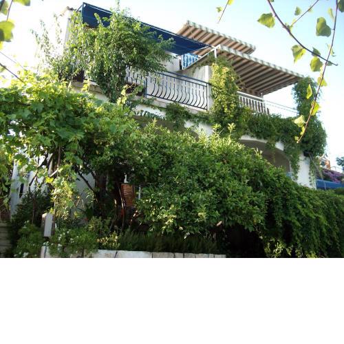 Apartments by the sea Seget Vranjica, Trogir - 2037