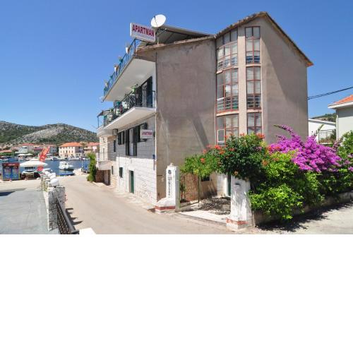 Apartments by the sea Seget Vranjica, Trogir - 6597