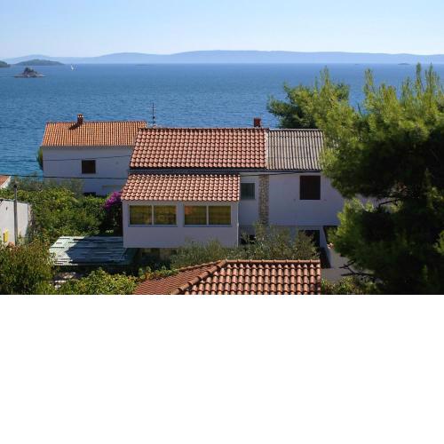 Apartments by the sea Seget Vranjica, Trogir - 975