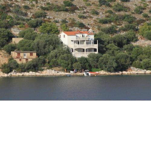 Apartments by the sea Skrivena Luka, Lastovo - 8352