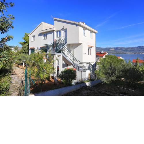 Apartments by the sea Slatine, Ciovo - 9433