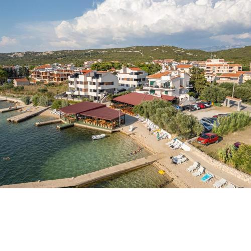 Apartments by the sea Stara Novalja, Pag - 9710