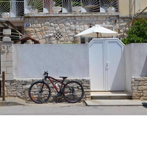 Apartments by the sea Vela Luka, Korcula - 11455