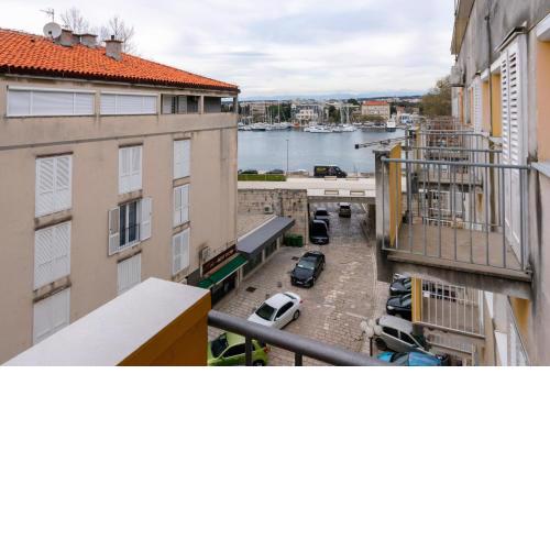 Apartments by the sea Zadar - 19500