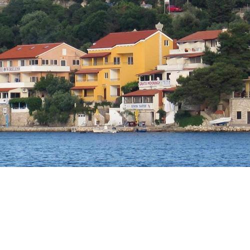 Apartments by the sea Zaklopatica, Lastovo - 8393