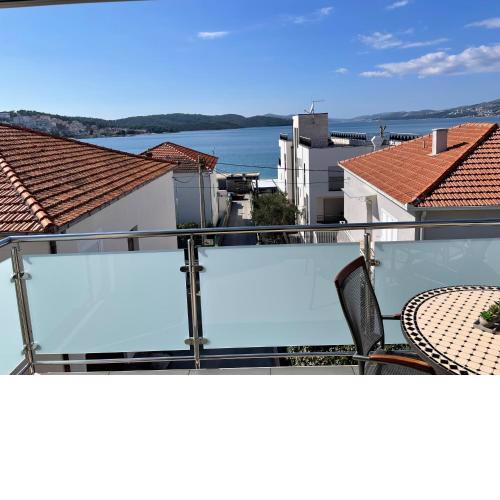 Apartments Cavar