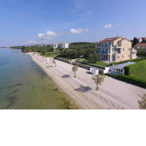 Apartments Citrine on the beach